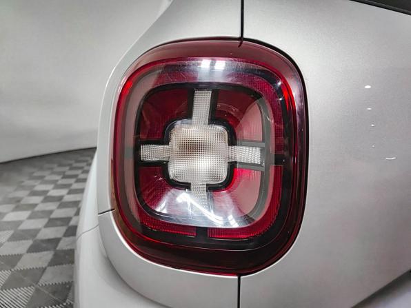 Renault Duster II с пробегом 2021 года, цена 1 750 000 рублей, 175381 км, внедорожник, Автокод Объявления
