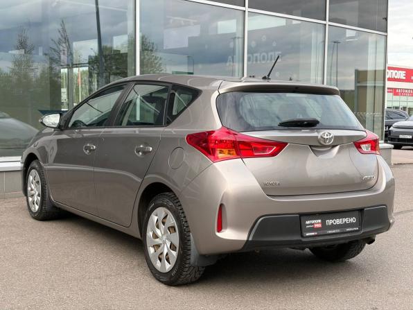 Toyota Auris II с пробегом 2013 года, цена 1 295 000 рублей, 90000 км, хэтчбек, Автокод Объявления