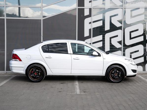 Opel Astra H Рестайлинг с пробегом 2014 года, цена 625 000 рублей, 252717 км, седан, Автокод Объявления
