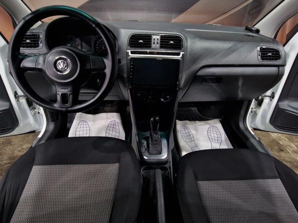 Volkswagen Polo V с пробегом 2015 года, цена 750 000 рублей, 238997 км, седан, Автокод Объявления