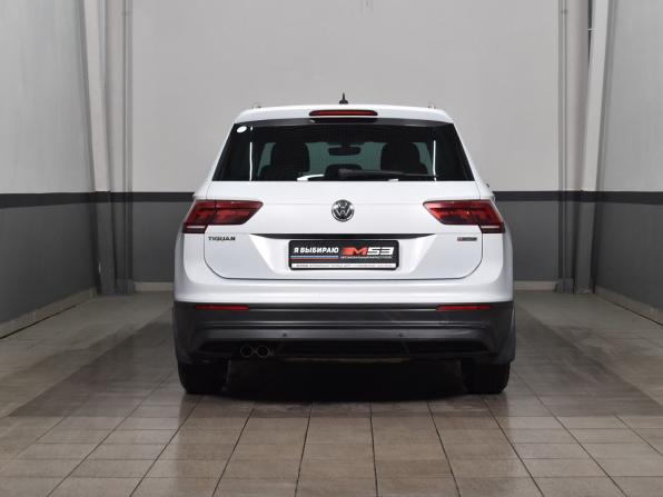 Volkswagen Tiguan II с пробегом 2018 года, цена 2 524 995 рублей, 143000 км, внедорожник, Автокод Объявления