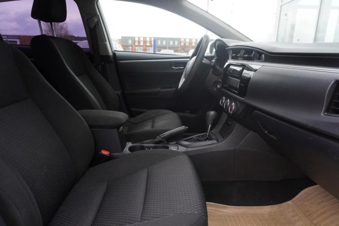 Toyota Corolla XI (E160 E170 E180) с пробегом 2016 года, цена 1 199 000 рублей, 190347 км, седан, Автокод Объявления