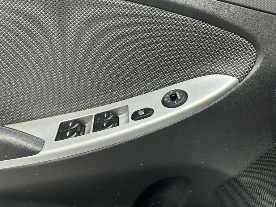 Hyundai Solaris I Набережные Челны  - изображение 6