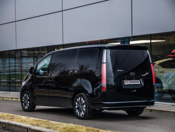 Hyundai Staria I с пробегом 2021 года, цена 3 889 000 рублей, 124898 км, минивэн, Автокод Объявления