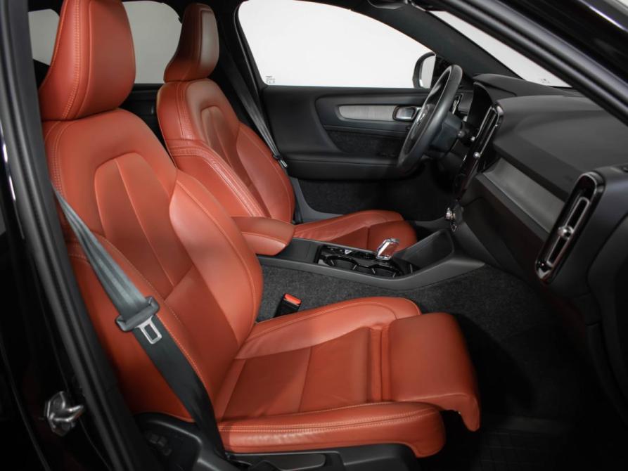 Volvo XC40 I Москва  - изображение 22