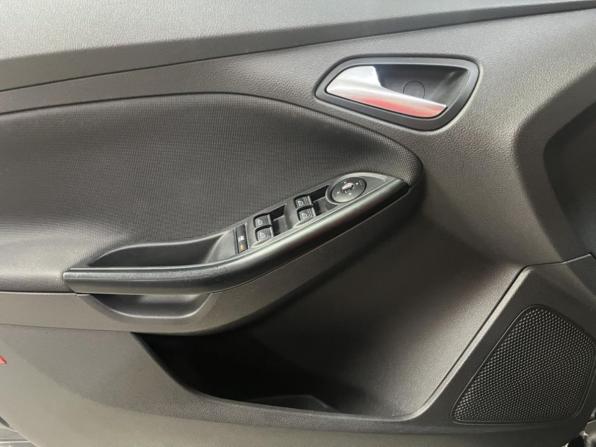 Ford Focus III с пробегом 2012 года, цена 750 000 рублей, 220545 км, седан, Автокод Объявления
