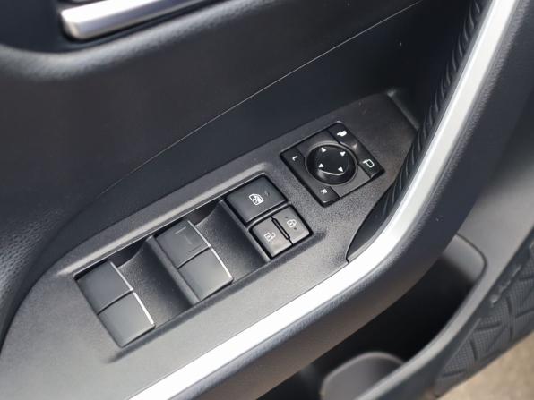 Toyota RAV4 V (XA50) с пробегом 2021 года, цена 3 399 000 рублей, 102028 км, внедорожник, Автокод Объявления
