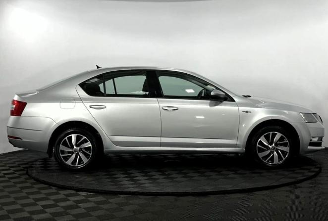 Skoda Octavia III (A7) Рестайлинг с пробегом 2019 года, цена 1 690 000 рублей, 121200 км, универсал, Автокод Объявления