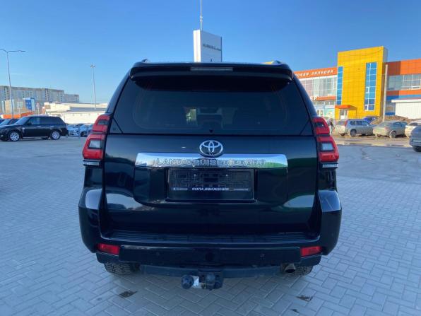 Toyota Land Cruiser Prado 150 Series Рестайлинг 2 с пробегом 2018 года, цена 4 380 000 рублей, 241379 км, внедорожник, Автокод Объявления