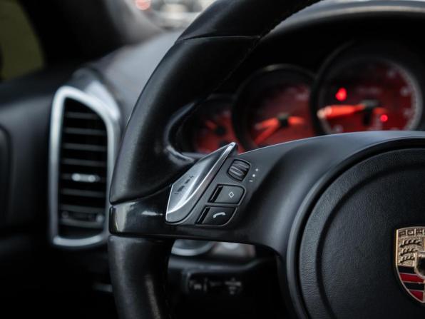 Porsche Cayenne II (958) с пробегом 2010 года, цена 1 599 000 рублей, 297455 км, внедорожник, Автокод Объявления