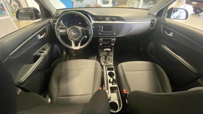Kia Rio IV Рестайлинг с пробегом 2021 года, цена 1 760 000 рублей, 83200 км, хэтчбек, Автокод Объявления