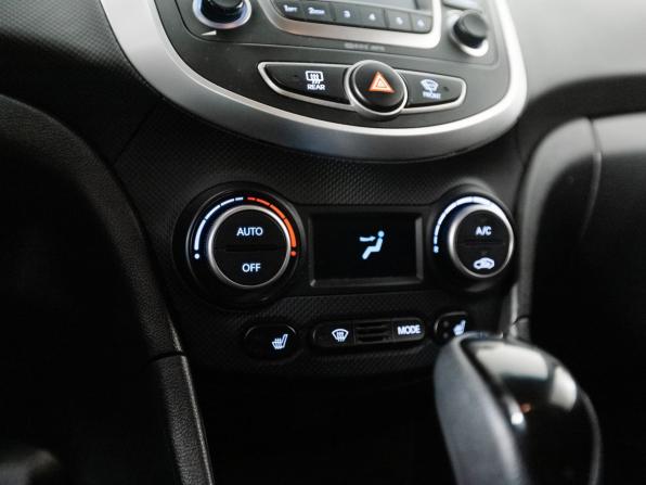 Hyundai Solaris I Рестайлинг с пробегом 2016 года, цена 1 100 000 рублей, 156493 км, седан, Автокод Объявления