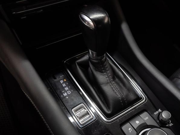 Mazda 6 III (GJ) Рестайлинг 2 с пробегом 2021 года, цена 3 099 000 рублей, 89169 км, седан, Автокод Объявления