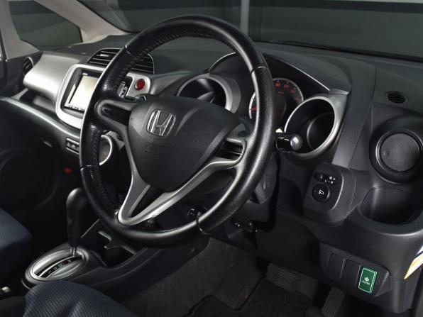 Honda Fit II с пробегом 2012 года, цена 649 995 рублей, 256245 км, хэтчбек, Автокод Объявления