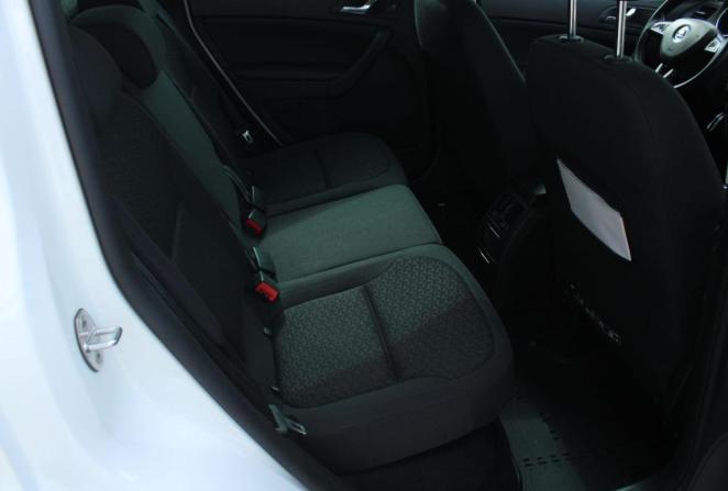Skoda Yeti I Рестайлинг с пробегом 2015 года, цена 1 450 000 рублей, 183315 км, внедорожник, Автокод Объявления