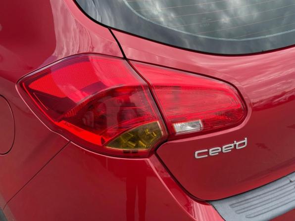Kia Ceed II с пробегом 2013 года, цена 1 250 000 рублей, 84000 км, хэтчбек, Автокод Объявления