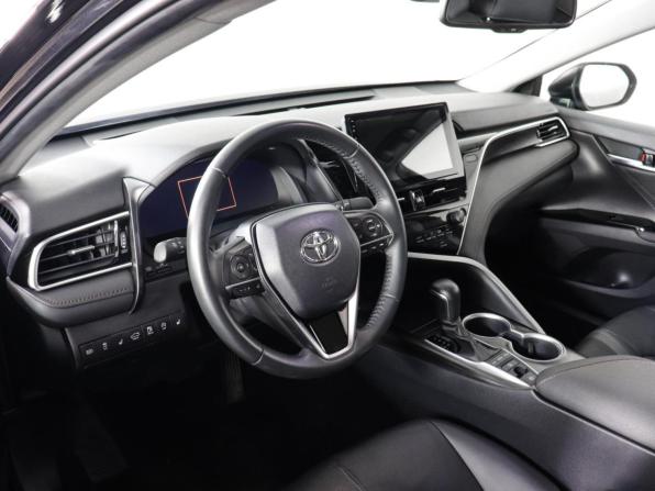Toyota Camry VIII (XV70) Рестайлинг с пробегом 2023 года, цена 3 470 000 рублей, 29160 км, седан, Автокод Объявления