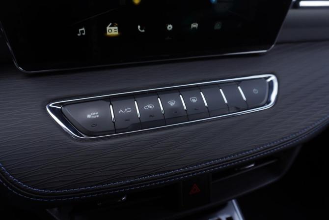 Haval Jolion I Рестайлинг с пробегом 2024 года, цена 2 250 000 рублей, 41419 км, внедорожник, Автокод Объявления