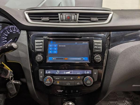 Nissan Qashqai II с пробегом 2016 года, цена 1 295 000 рублей, 204691 км, внедорожник, Автокод Объявления