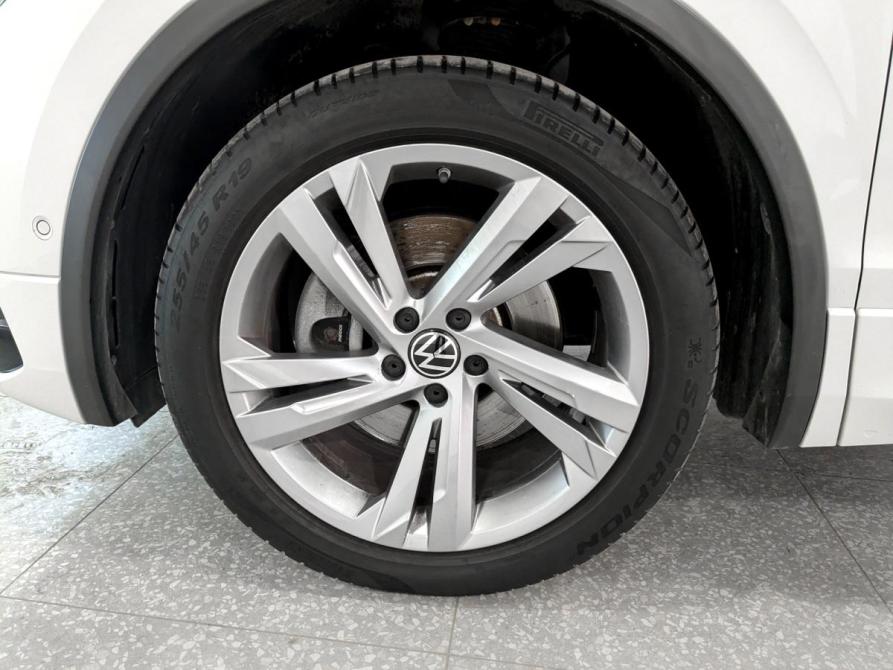 Volkswagen Tiguan II Рестайлинг Москва  - изображение 18