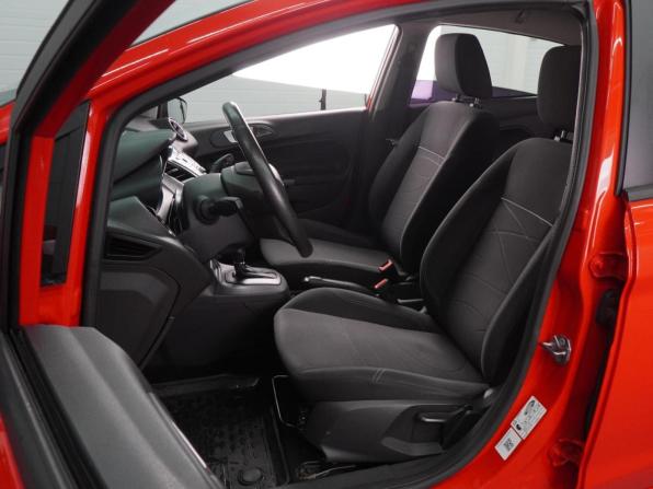 Ford Fiesta Mk6 Рестайлинг с пробегом 2017 года, цена 954 000 рублей, 72301 км, хэтчбек, Автокод Объявления