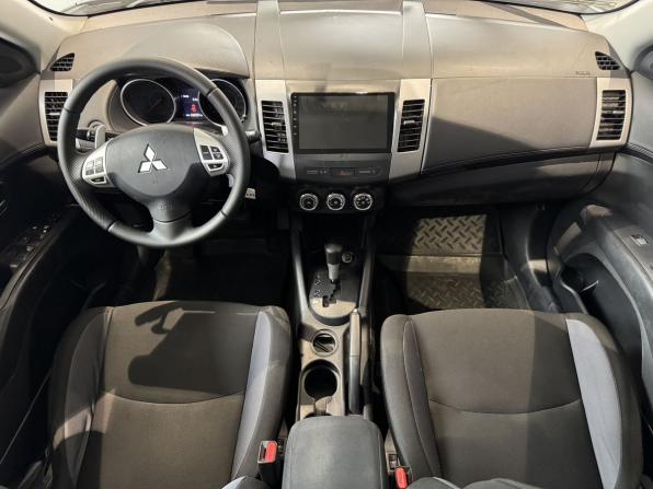 Mitsubishi Outlander II Рестайлинг с пробегом 2009 года, цена 940 000 рублей, 226254 км, внедорожник, Автокод Объявления