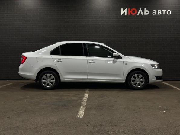 Skoda Rapid I с пробегом 2015 года, цена 969 000 рублей, 170348 км, лифтбек, Автокод Объявления