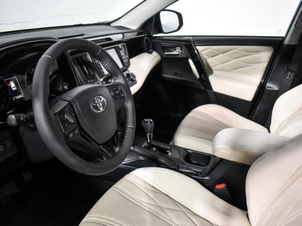 Toyota RAV4 IV (XA40) Рестайлинг с пробегом 2019 года, цена 2 176 000 рублей, 128985 км, внедорожник, Автокод Объявления