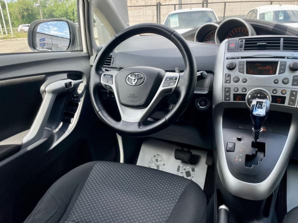 Toyota Verso I с пробегом 2010 года, цена 1 050 000 рублей, 190000 км, компактвэн, Автокод Объявления