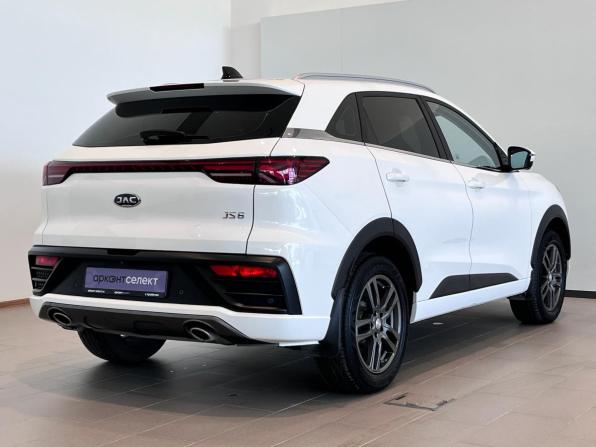 JAC JS6 с пробегом 2022 года, цена 1 780 000 рублей, 56526 км, внедорожник, Автокод Объявления