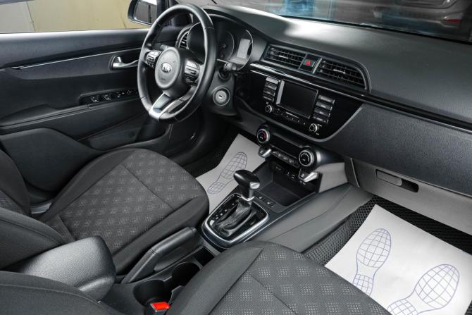 Kia Rio IV с пробегом 2017 года, цена 1 379 000 рублей, 98369 км, седан, Автокод Объявления