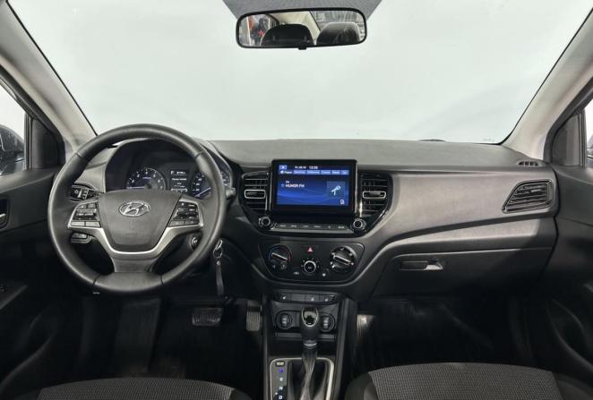 Hyundai Solaris II Рестайлинг с пробегом 2021 года, цена 1 395 000 рублей, 188014 км, седан, Автокод Объявления