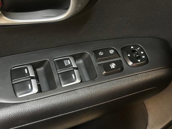 Kia Soul II Рестайлинг с пробегом 2018 года, цена 1 399 000 рублей, 182290 км, хэтчбек, Автокод Объявления
