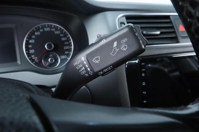 Volkswagen Jetta VI с пробегом 2013 года, цена 1 019 000 рублей, 283864 км, седан, Автокод Объявления