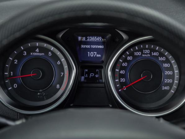 Hyundai Elantra V (MD) с пробегом 2011 года, цена 1 020 000 рублей, 236000 км, седан, Автокод Объявления