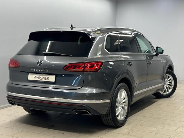 Volkswagen Touareg III с пробегом 2021 года, цена 6 414 000 рублей, 97326 км, внедорожник, Автокод Объявления
