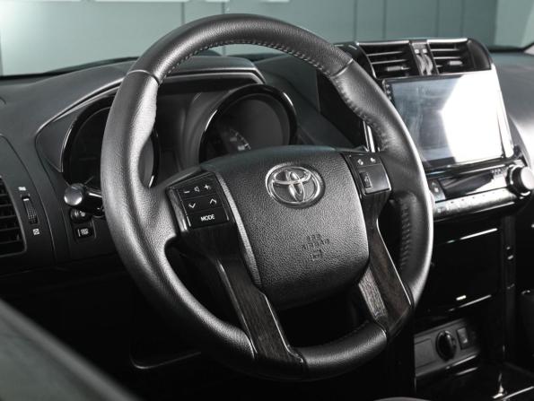 Toyota Land Cruiser Prado 150 Series с пробегом 2013 года, цена 3 179 000 рублей, 186437 км, внедорожник, Автокод Объявления