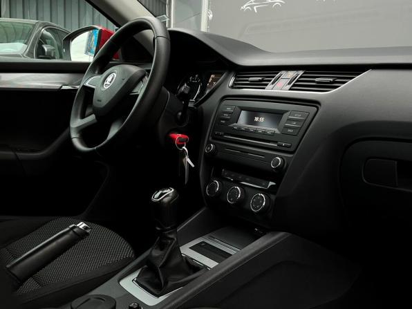 Skoda Octavia III (A7) с пробегом 2013 года, цена 1 397 800 рублей, 105283 км, универсал, Автокод Объявления