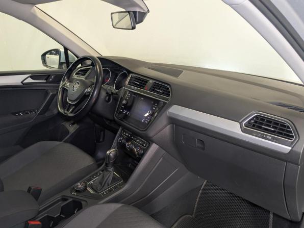 Volkswagen Tiguan II с пробегом 2020 года, цена 2 725 000 рублей, 68449 км, внедорожник, Автокод Объявления