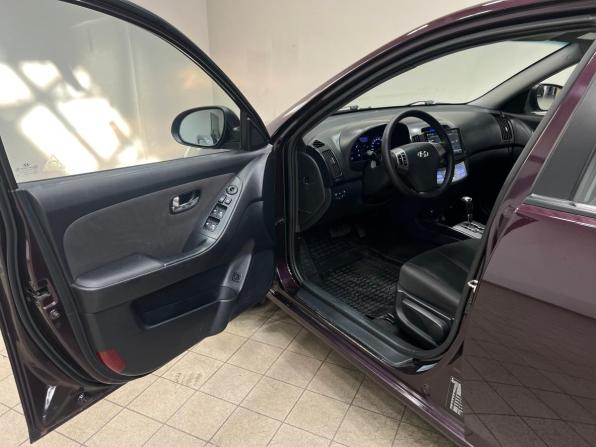 Hyundai Elantra V (MD) с пробегом 2010 года, цена 729 000 рублей, 236824 км, седан, Автокод Объявления