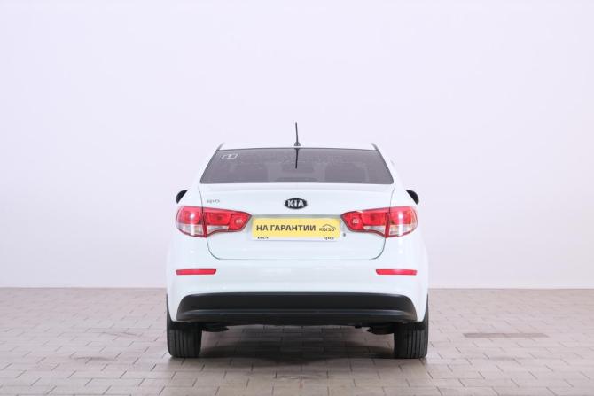 Kia Rio III Рестайлинг с пробегом 2016 года, цена 999 000 рублей, 141500 км, седан, Автокод Объявления