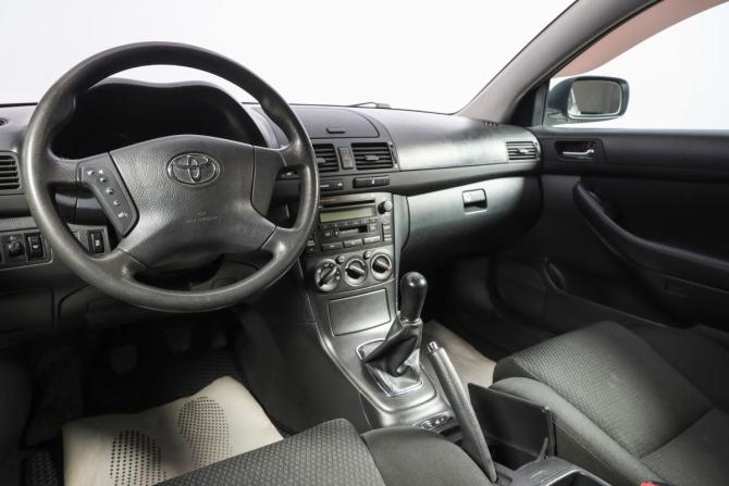 Toyota Avensis II с пробегом 2005 года, цена 699 000 рублей, 230011 км, седан, Автокод Объявления