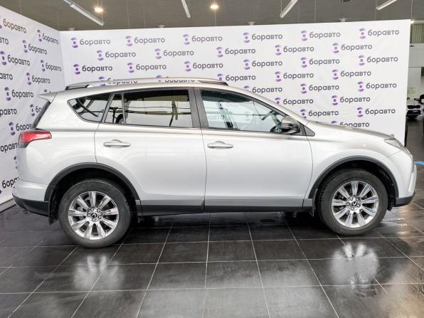Toyota RAV4 IV (XA40) Рестайлинг с пробегом 2017 года, цена 2 380 000 рублей, 102987 км, внедорожник, Автокод Объявления