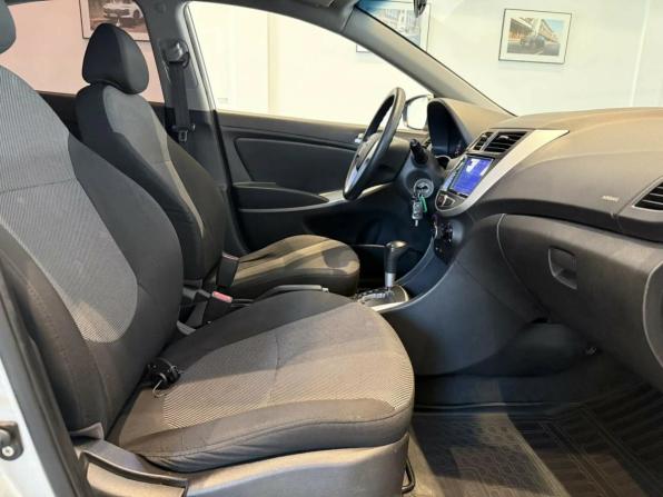 Hyundai Solaris I с пробегом 2012 года, цена 849 000 рублей, 198311 км, седан, Автокод Объявления