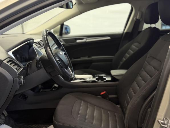 Ford Mondeo V с пробегом 2015 года, цена 1 390 000 рублей, 191571 км, седан, Автокод Объявления