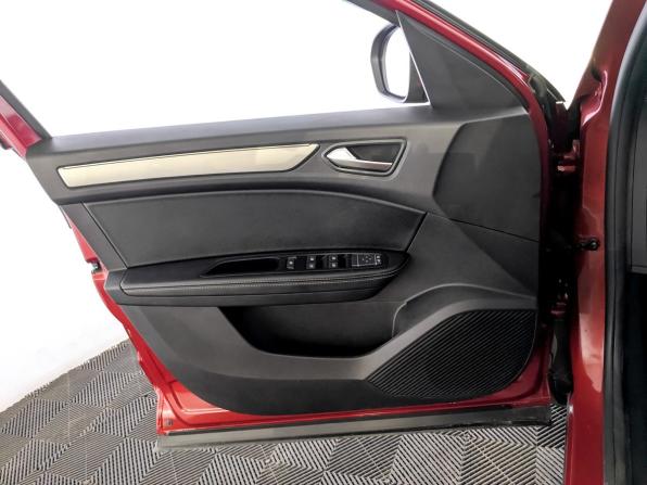 Renault Arkana I с пробегом 2021 года, цена 1 800 000 рублей, 26760 км, внедорожник, Автокод Объявления