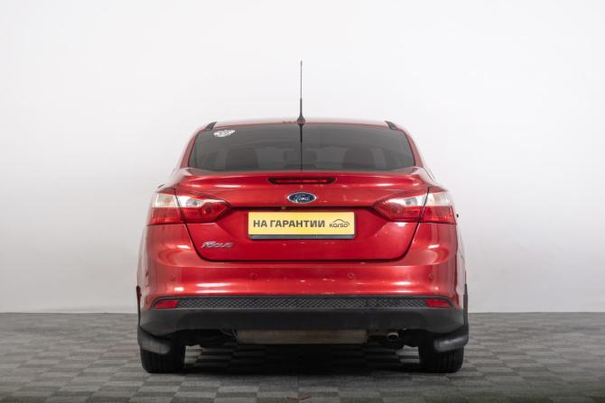 Ford Focus III с пробегом 2013 года, цена 899 000 рублей, 210000 км, седан, Автокод Объявления