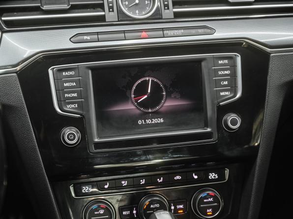 Volkswagen Passat B8 с пробегом 2016 года, цена 2 229 000 рублей, 96246 км, седан, Автокод Объявления