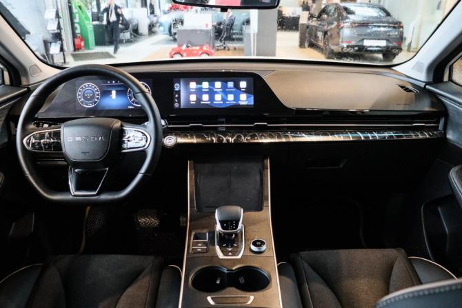 Omoda C5 I Рестайлинг с пробегом 2024 года, цена 1 799 000 рублей, 11935 км, внедорожник, Автокод Объявления