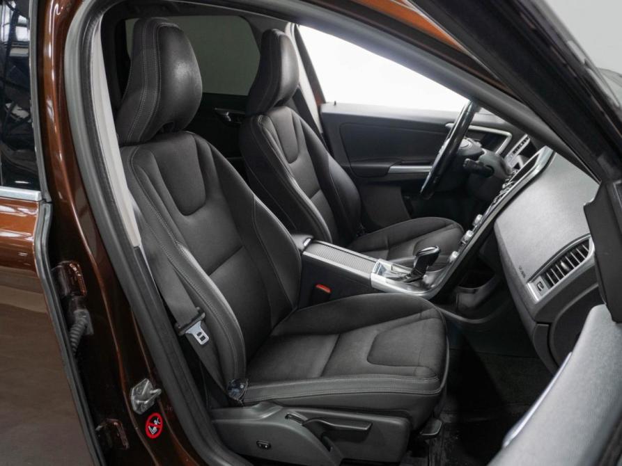 Volvo XC60 I Рестайлинг Тюмень  - изображение 8